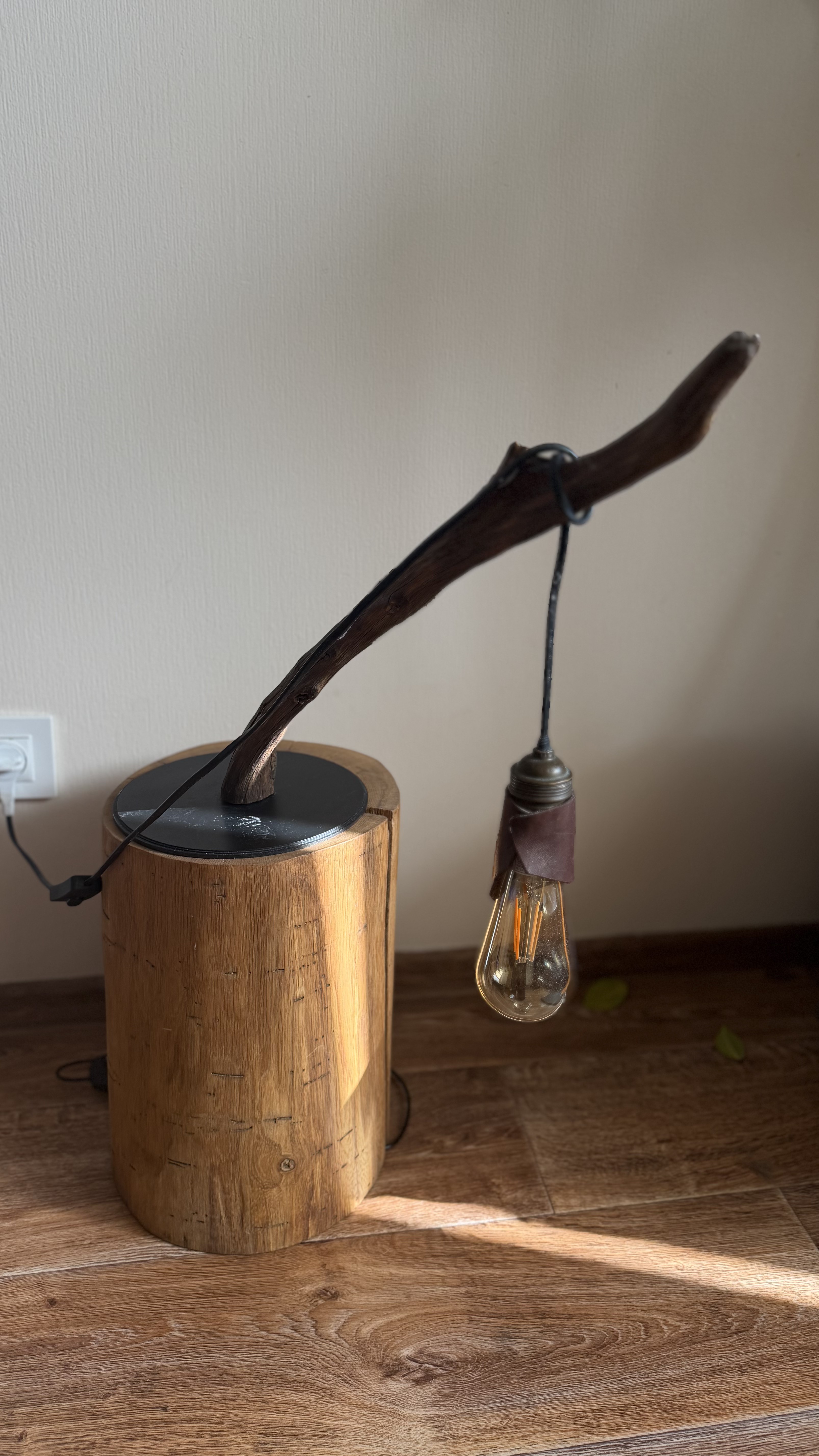 Branch lamp full view