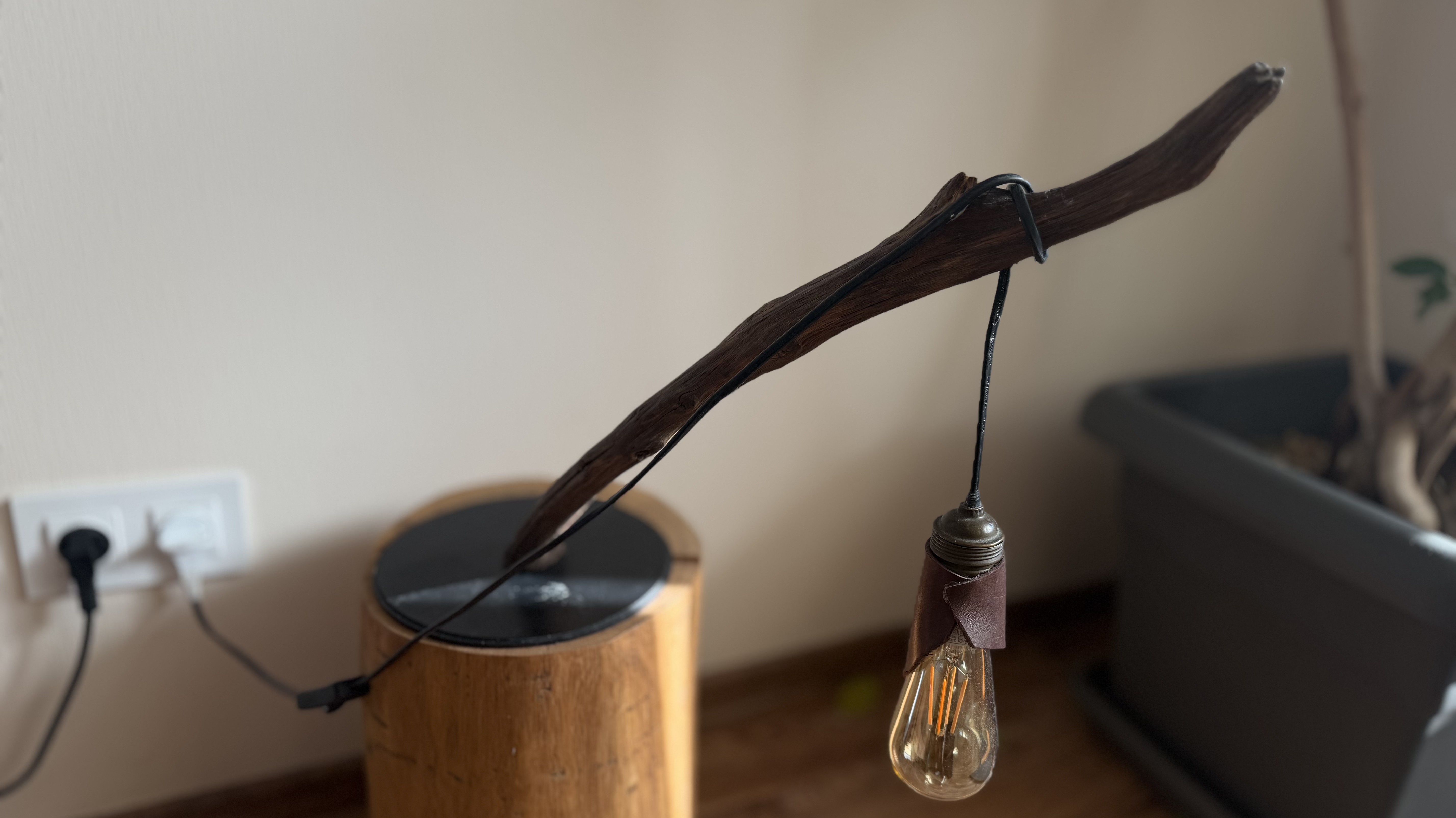 Branch lamp wide angle